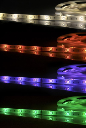 Set de TUYA Smart LED strip 6,5W RGB + 4000K 540lm 2m WiFi, alimentation, contrôleur