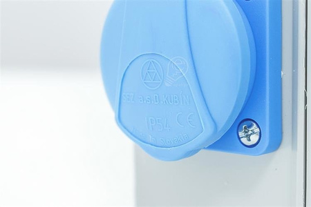 Appareillage de bâtiment équipé IP44 16A/5P, 32A/5P, 2x230V, fenêtre 8 mod.