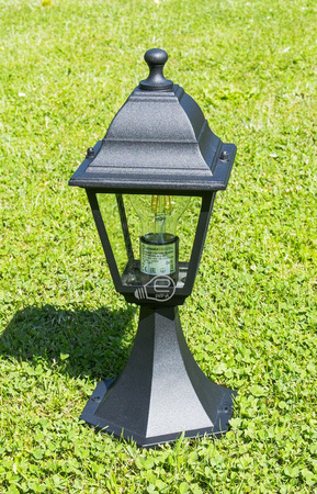 Borne lumineuse de jardin noire, lanterne, en aluminium E27 ECO CLASS LANTERN CLASSIC Ledvance