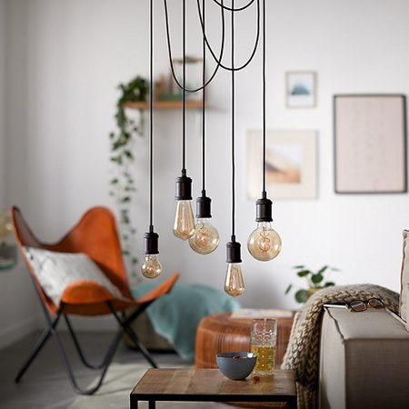 Ampoule flamme LED Philips Globe Classic Gold E27 2000K 5W = 25W